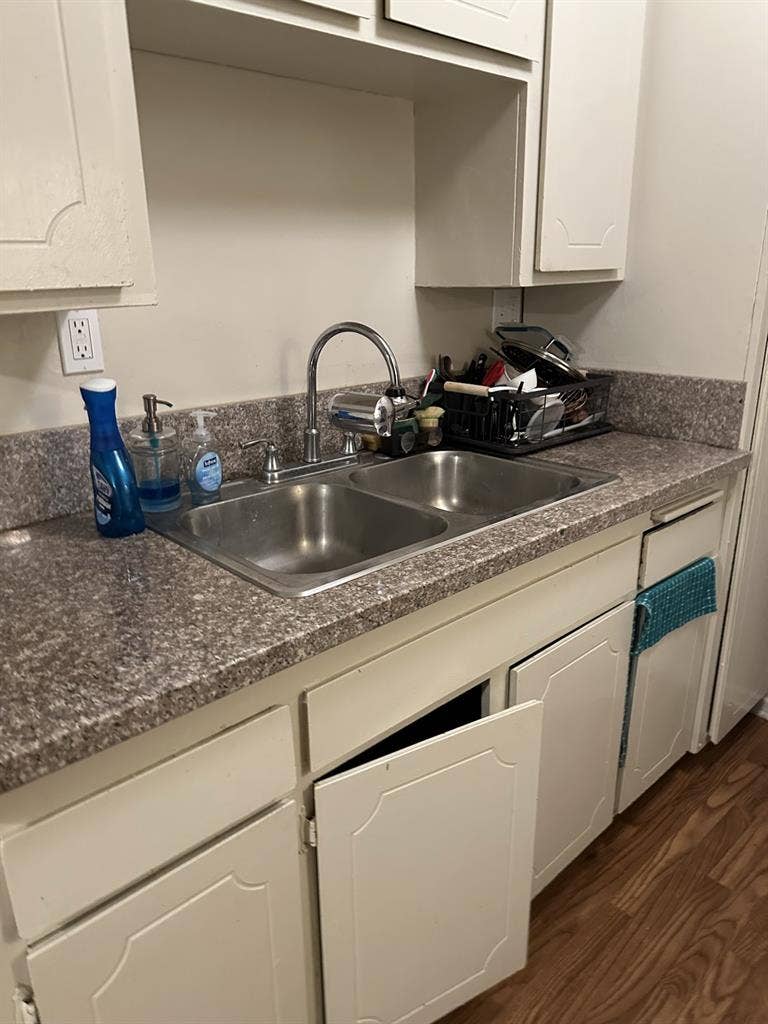 rooms available in Santa Monica