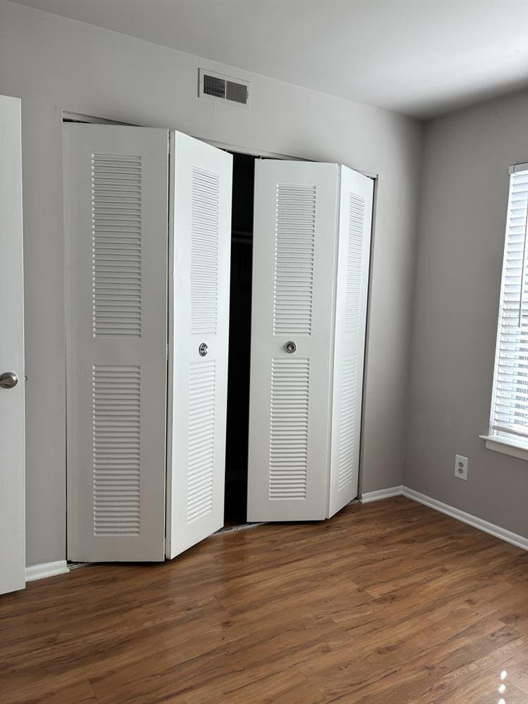 Beautiful sunlight filled apartment