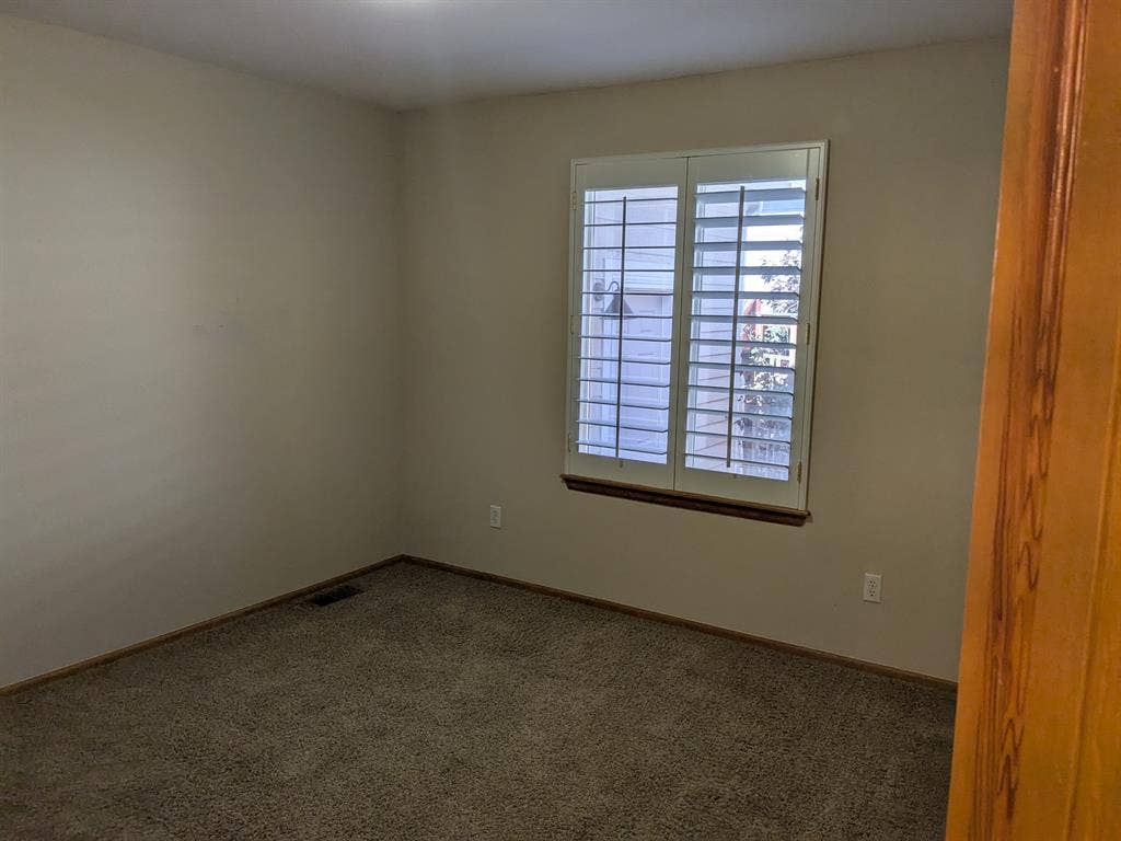 Two rooms in Highlands Ranch