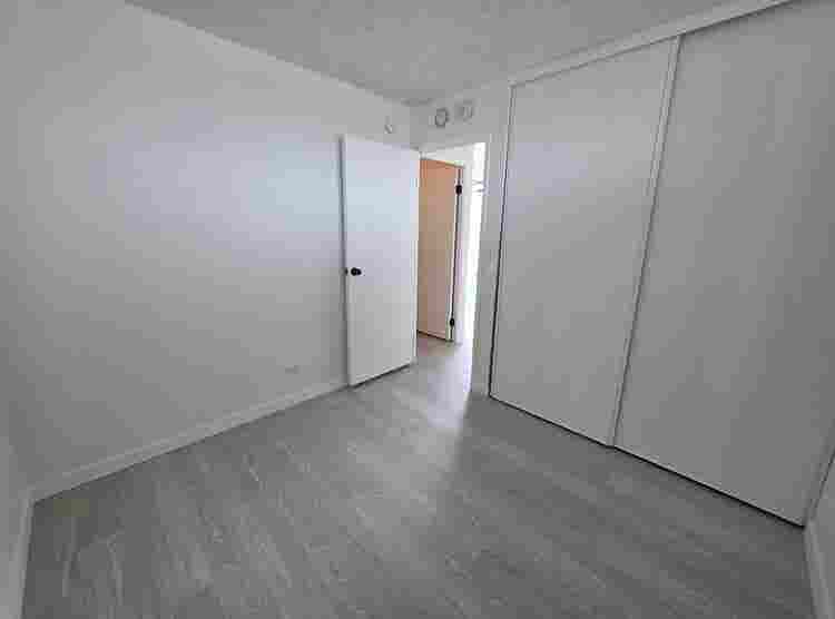 Private room private bath for rent