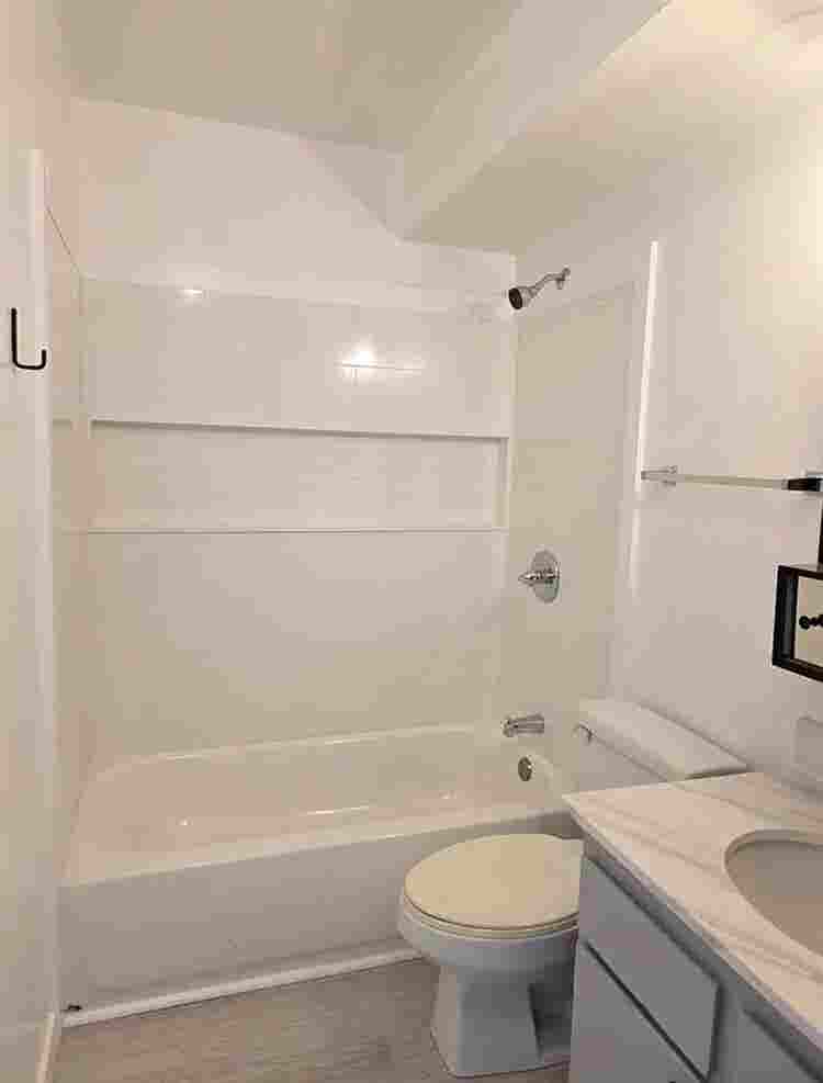 Private room private bath for rent