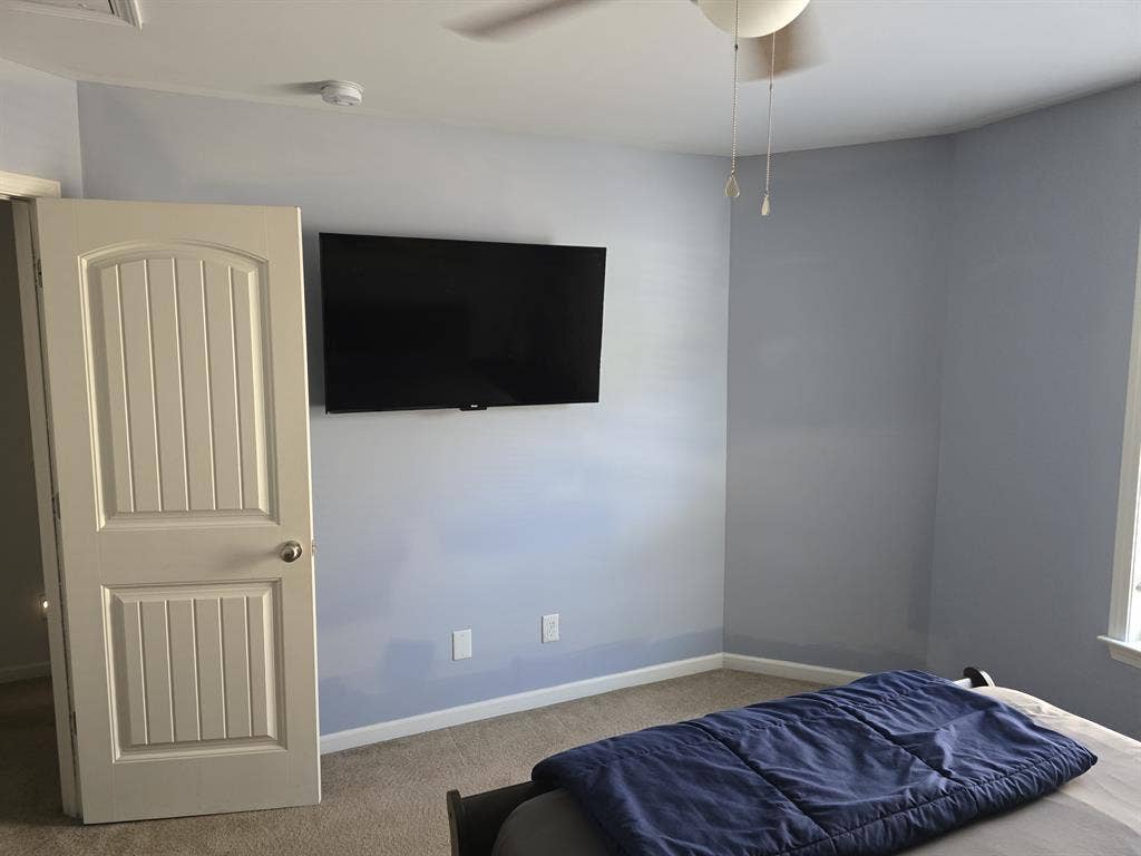 Quiet, Safe Room w/ utilities Inc