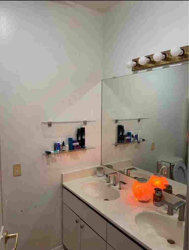 Private Big Master Bedroom & Bath