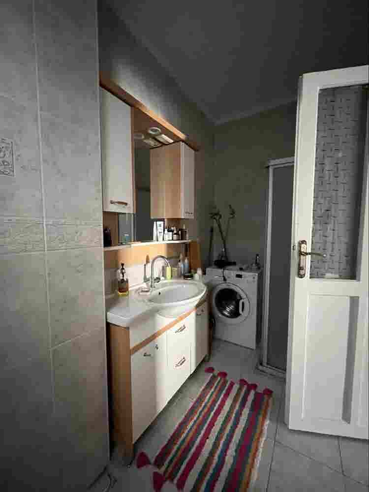 Centered location sisli kurtulus