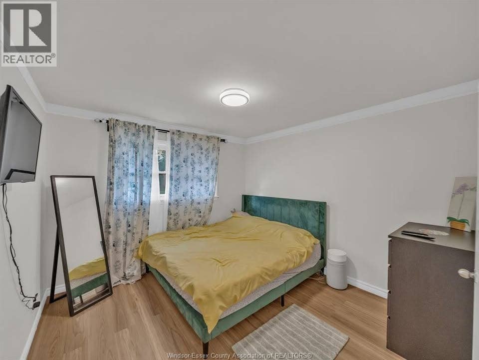 Upper unit in home in South Windsor