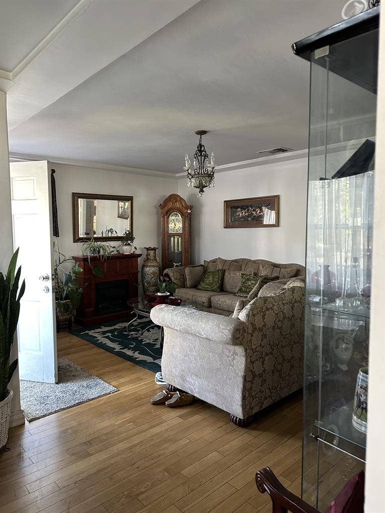 Suite Room in Burbank California