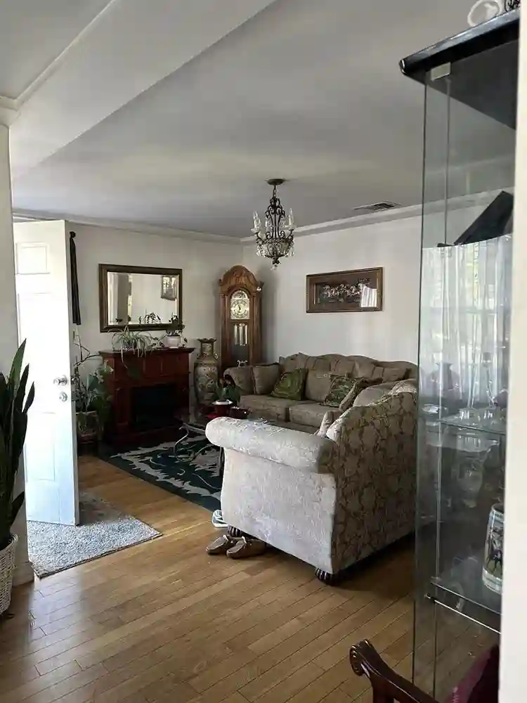 Suite Room in Burbank California