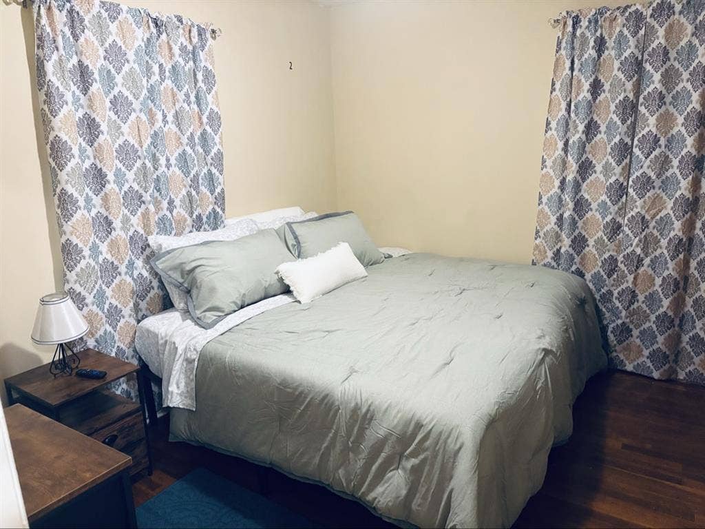 Private Room Shared bathroom