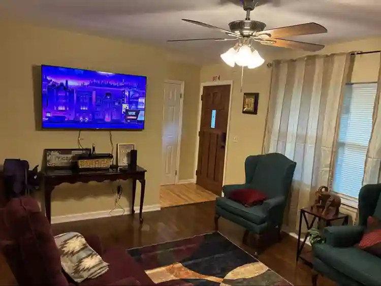 Private Room Shared bathroom