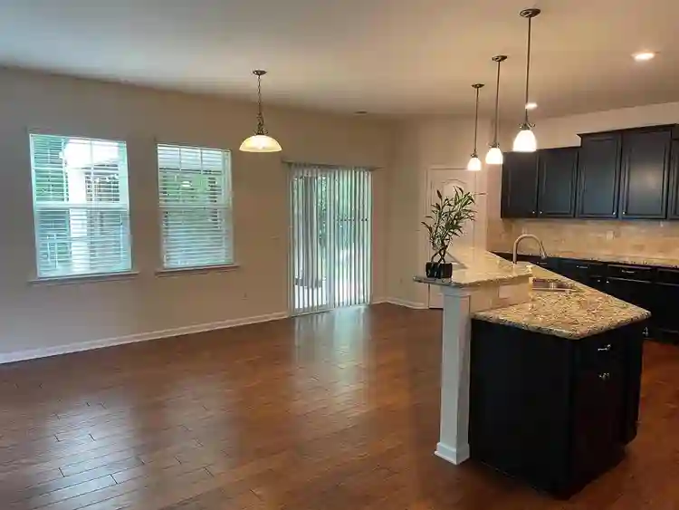 6 BR in Charlotte