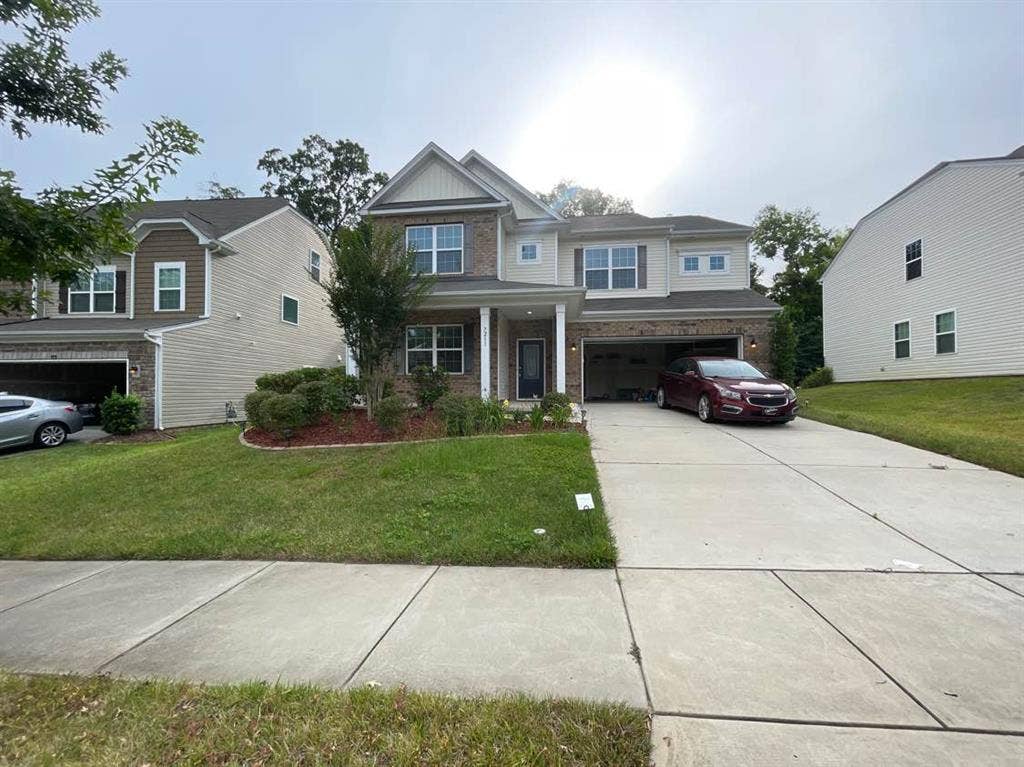 6 BR in Charlotte