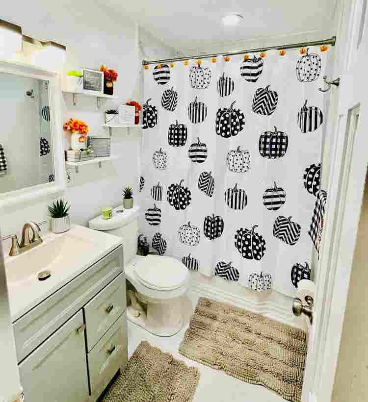 Furnished Big room near the 2 train