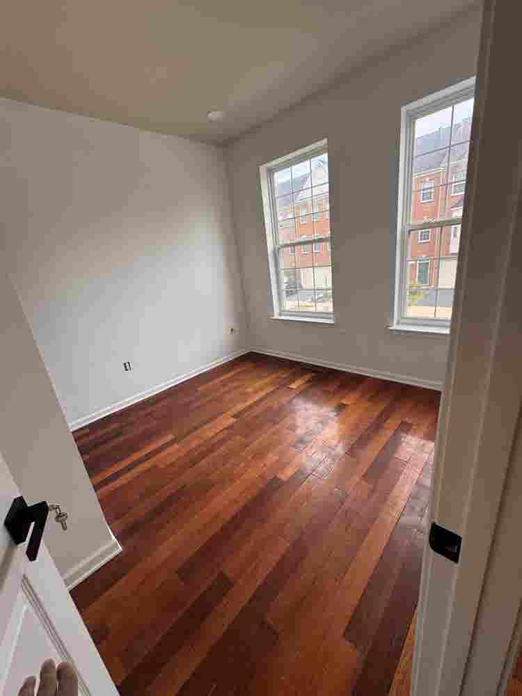 FAIRFAX VIRGINIA , 1 BEDROOM - $