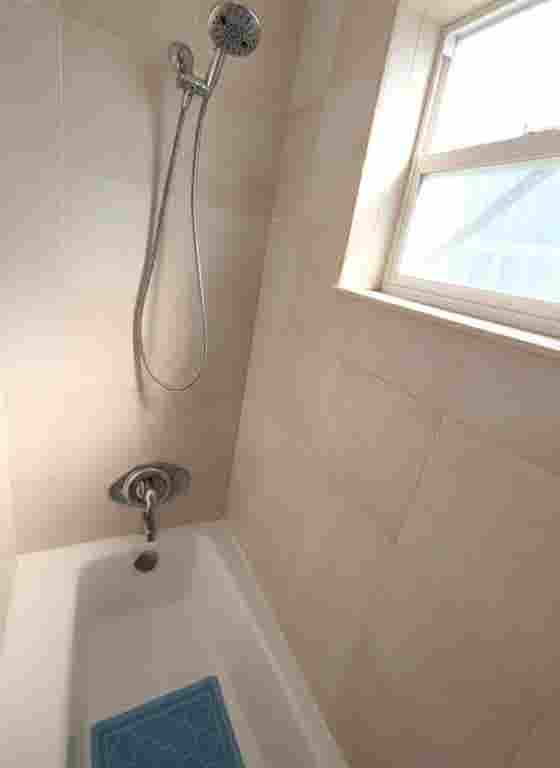 Home in Hollywood Little Ranches