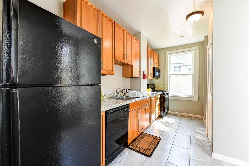 1 BR in Washington