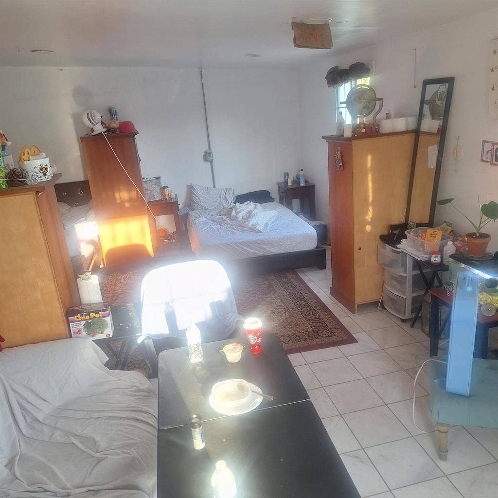 Large westminster room for rent.