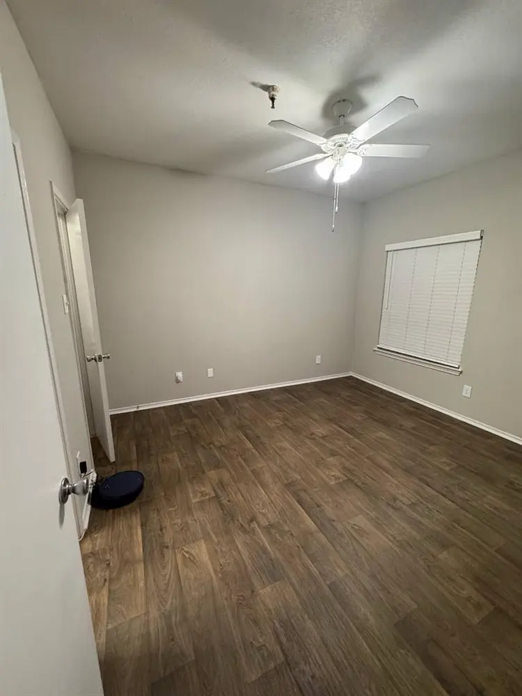 Looking for Male Roommate!