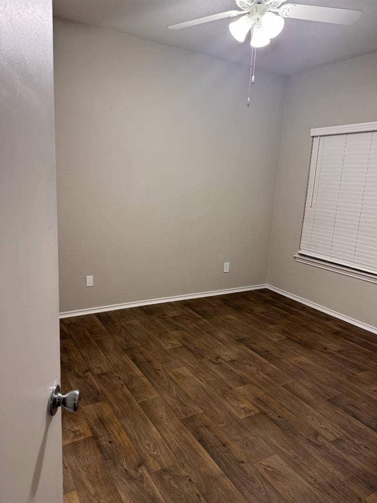 Looking for Male Roommate!