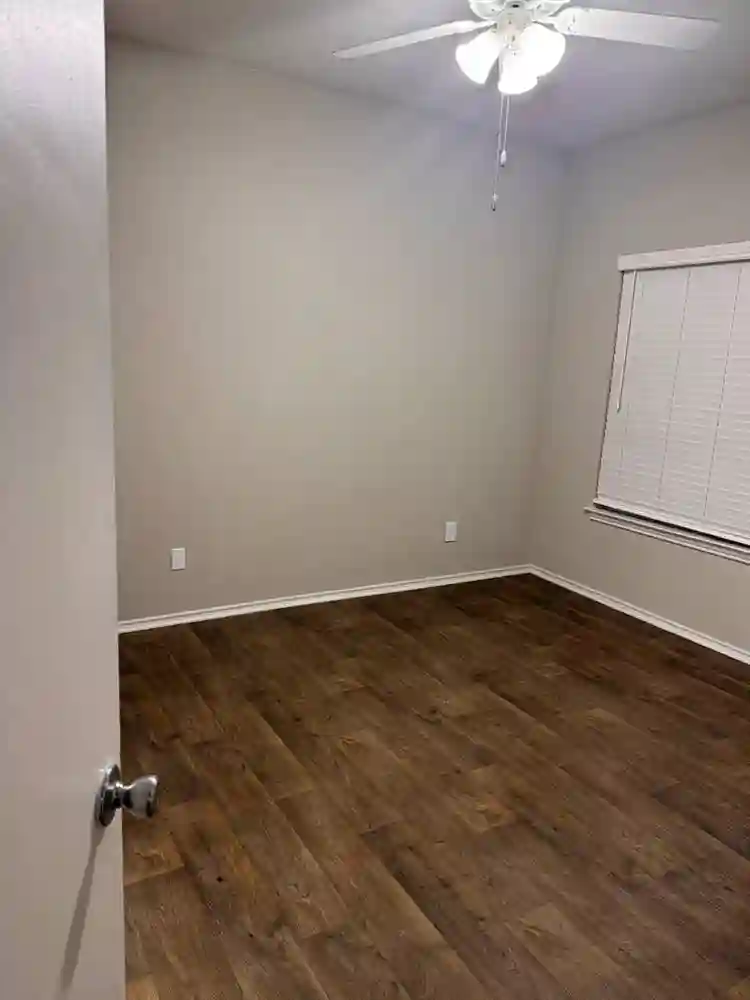 Looking for Male Roommate!