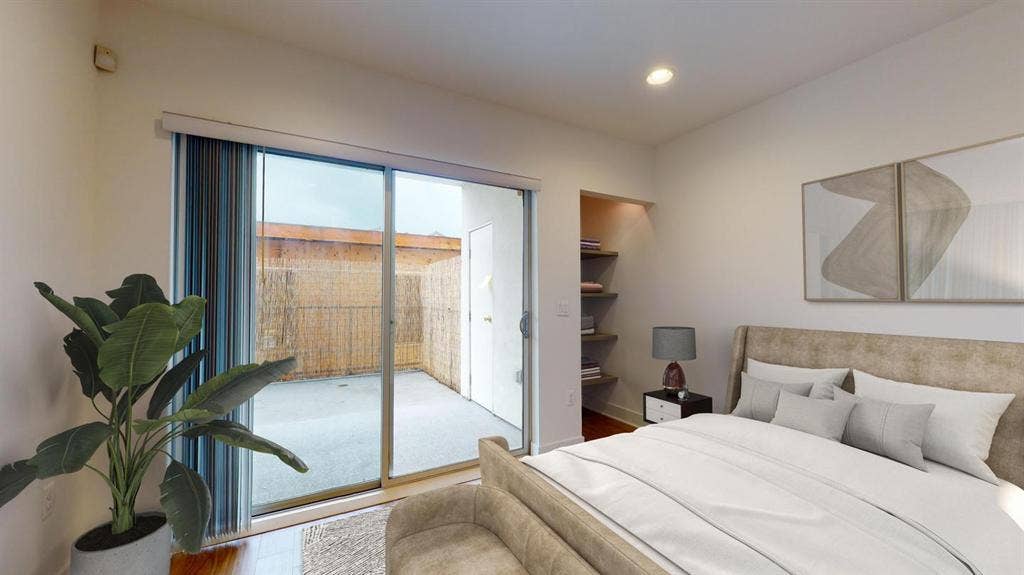 1 BR in Los Angeles