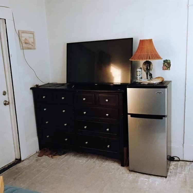 Room for rent in downtown Sanford