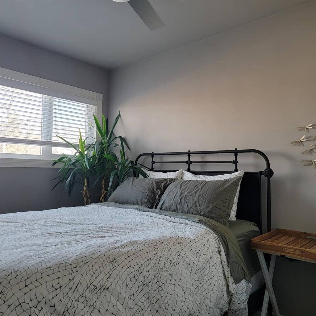 Bedroom for Rent in Killarney SW