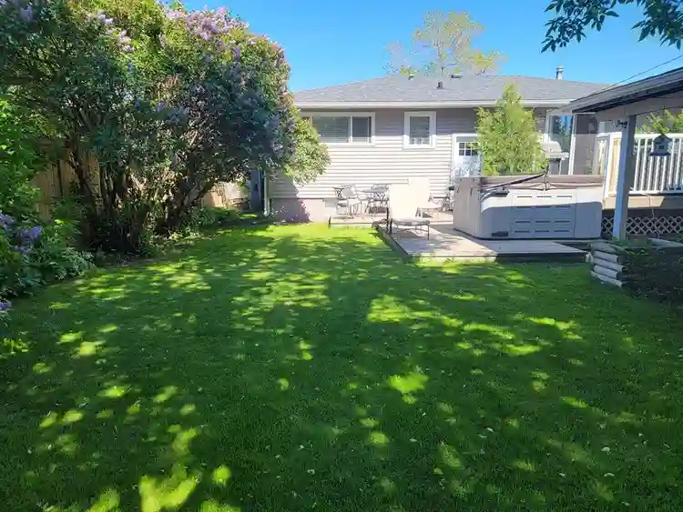 Bedroom for Rent in Killarney SW