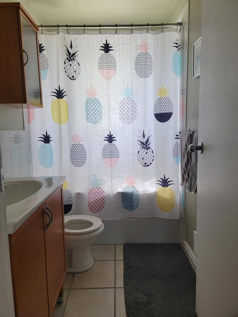 Bedroom for Rent in Killarney SW