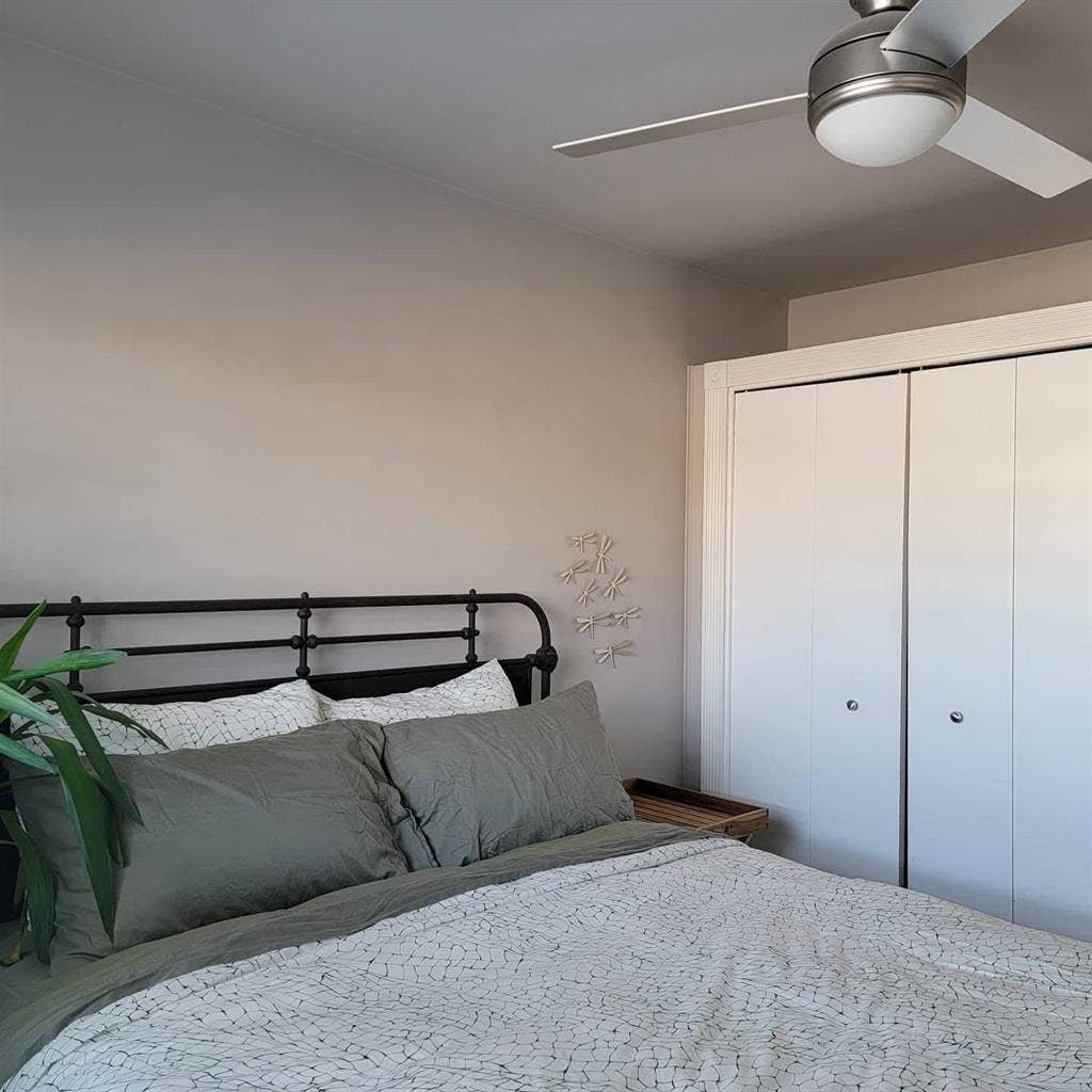 Bedroom for Rent in Killarney SW