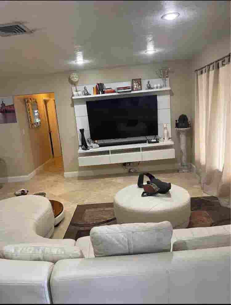 Private room for rentt