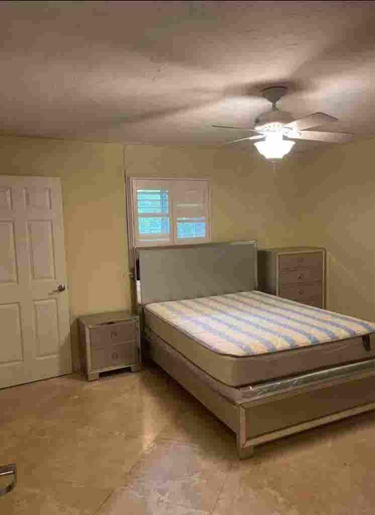 Private room for rentt