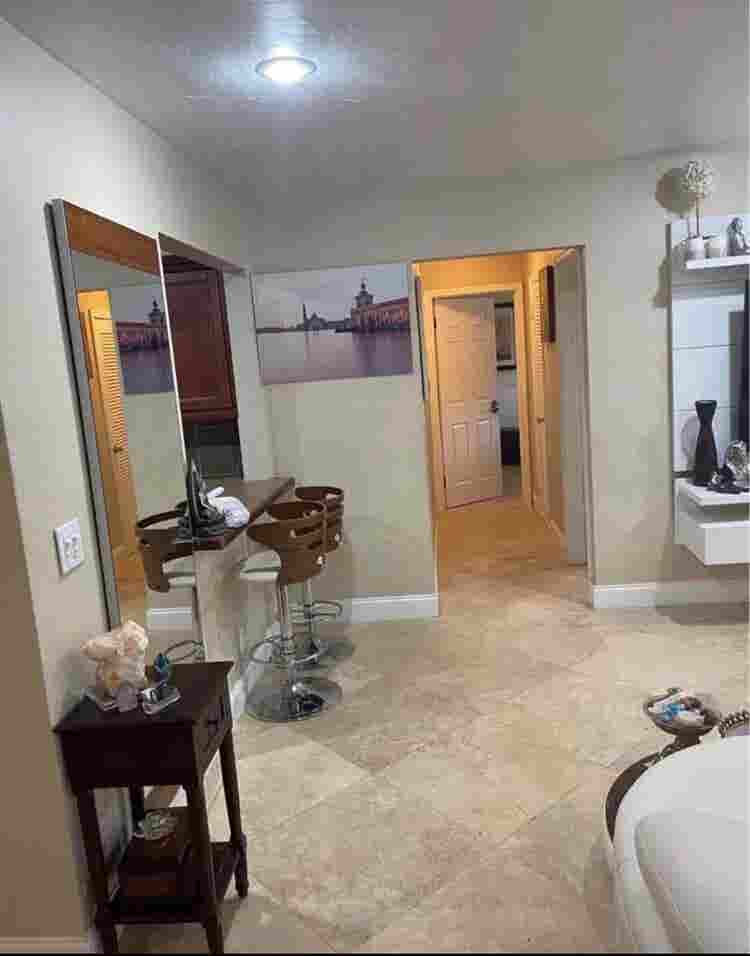 Private room for rentt