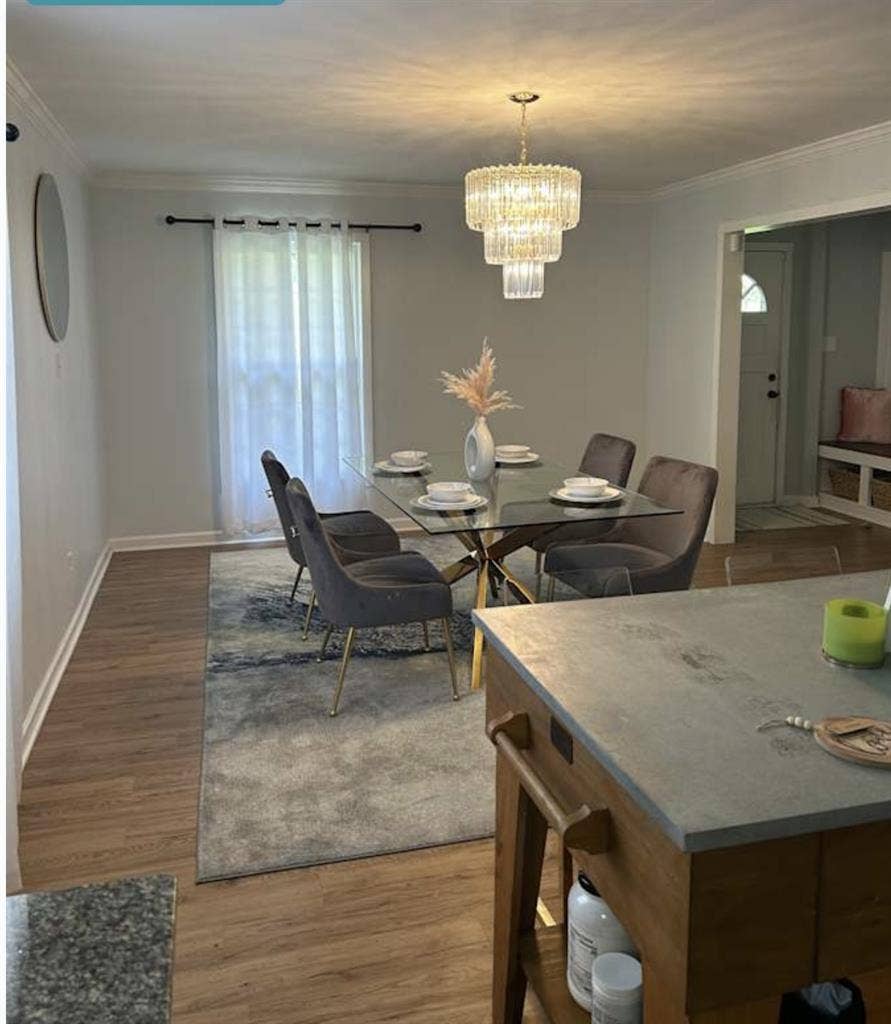 Looking for a female tenant