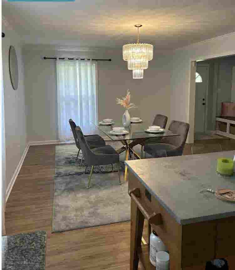 Looking for a female tenant