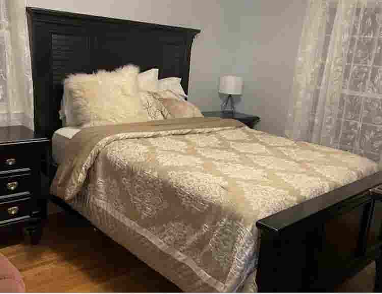 Looking for a female tenant