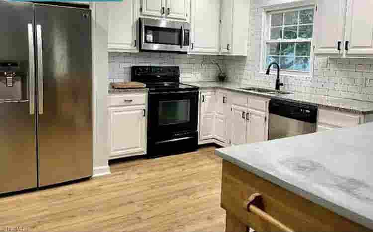 Looking for a female tenant