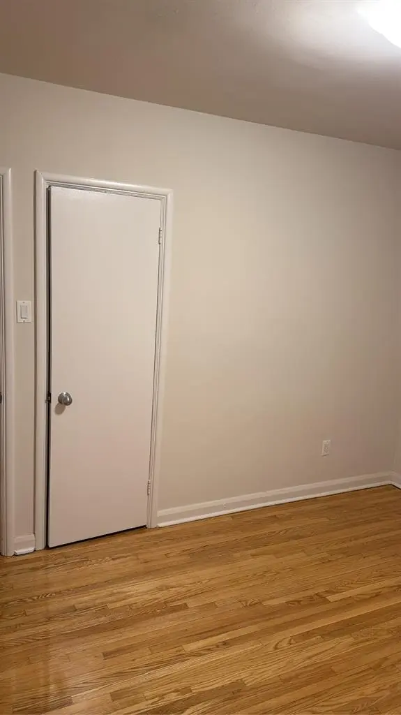 Looking for responsible roommate