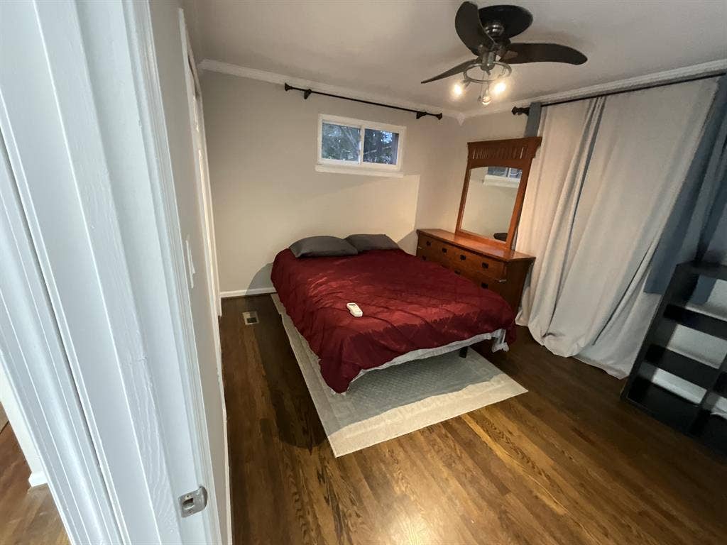 2 Person Bedroom Available in Nov.