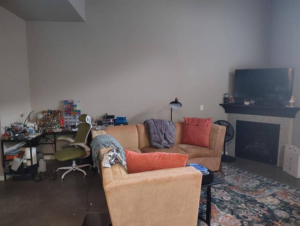 Tiffin Room Available.