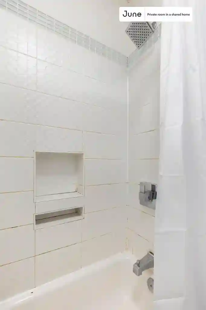 2 BR in New York City