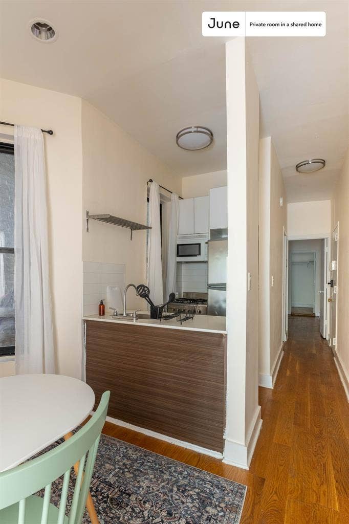 2 BR in New York City