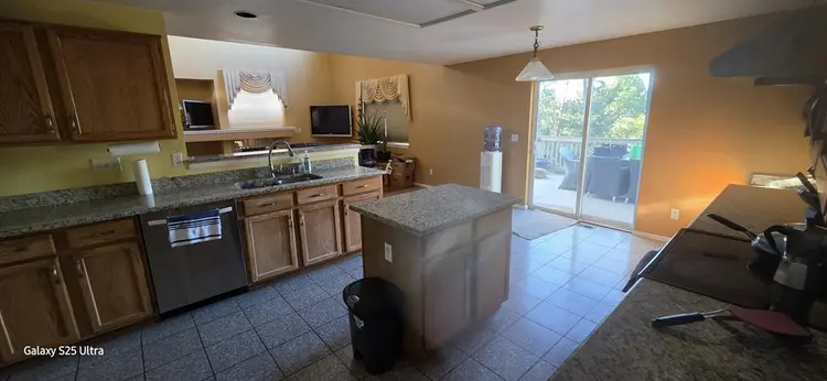 Master suite for rent