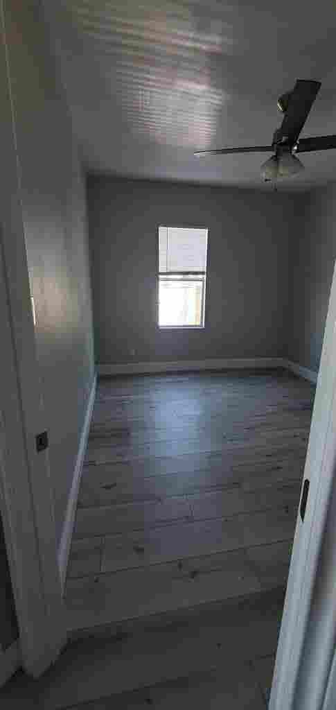 Room for rent in south central