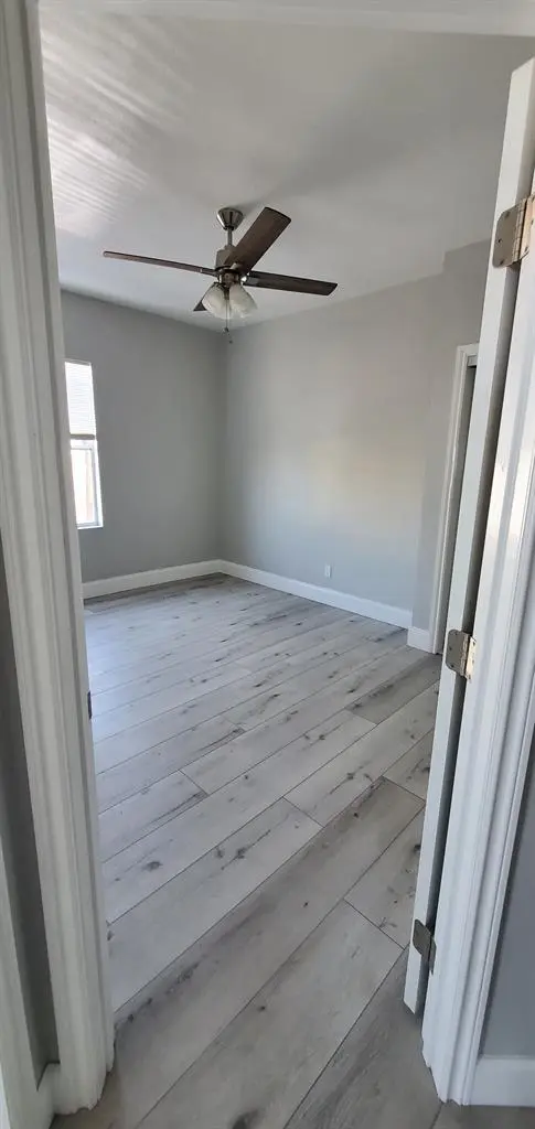 Room for rent in south central