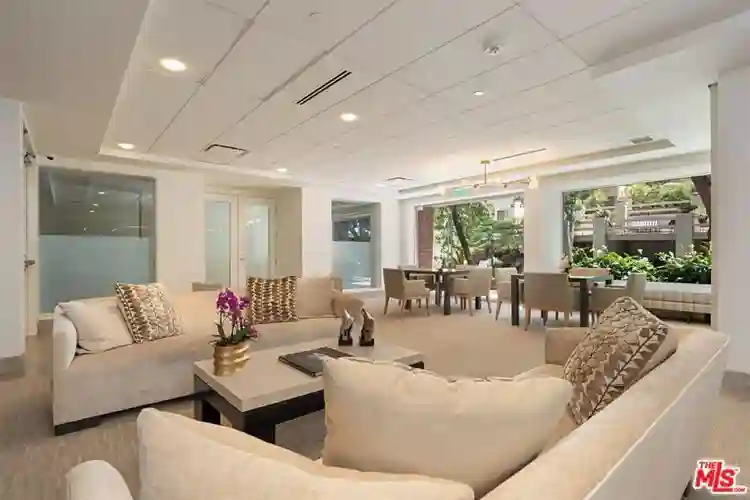 Fully furnished 1BD near UCLA