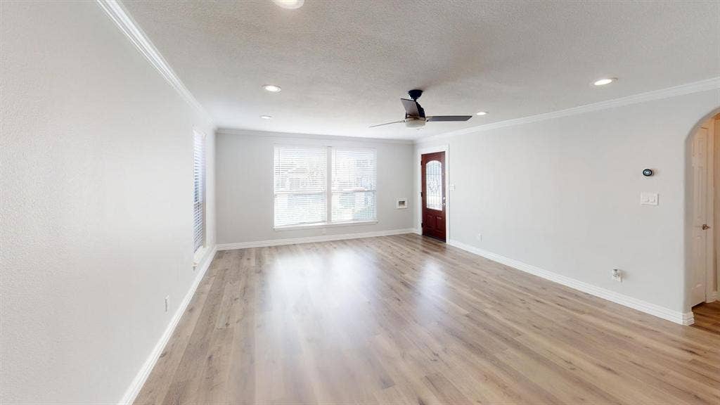 1 BR in Dallas