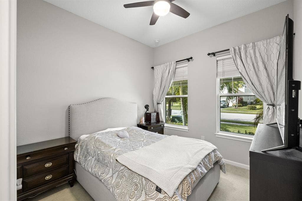 Quiet and Safe House Share