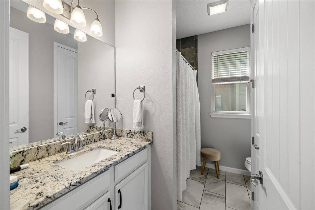 Quiet and Safe House Share