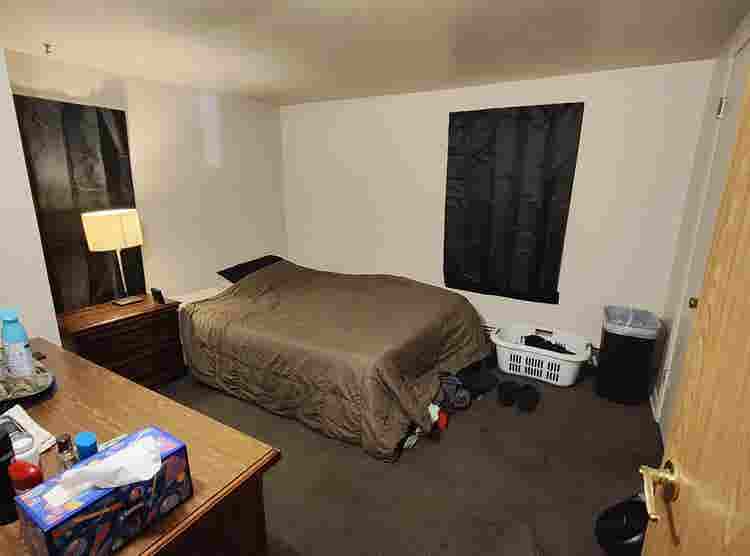 Bath, 1 Office, Kitchen