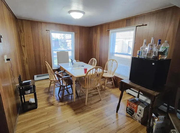 Bath, 1 Office, Kitchen